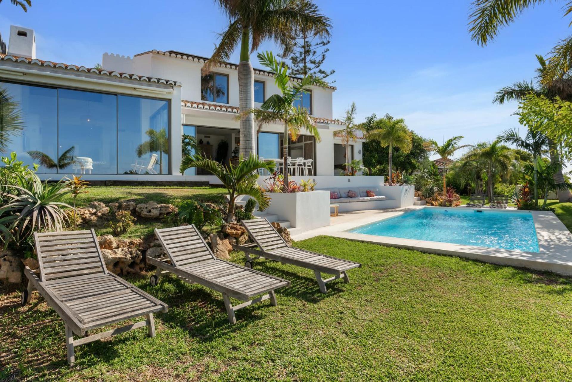 Bed & Breakfast In Villa Eden Palm Benalmádena Exterior foto