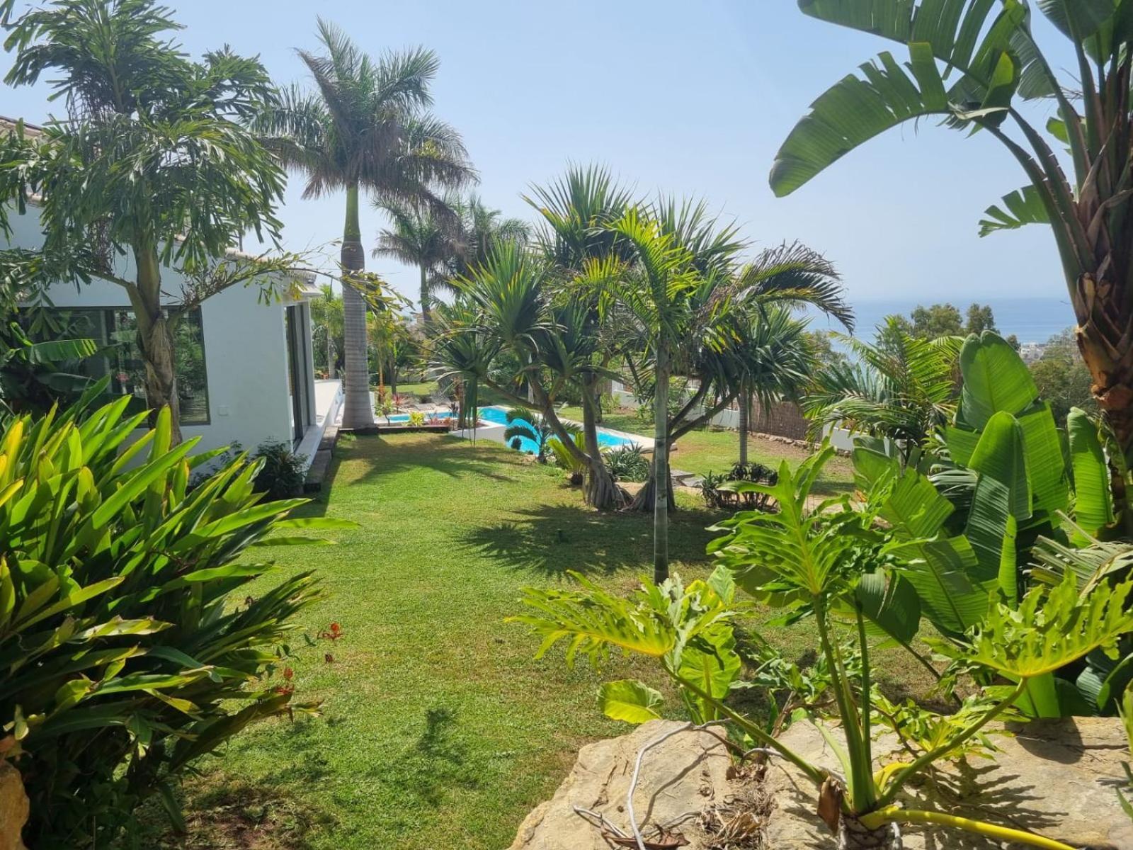 Bed & Breakfast In Villa Eden Palm Benalmádena Exterior foto